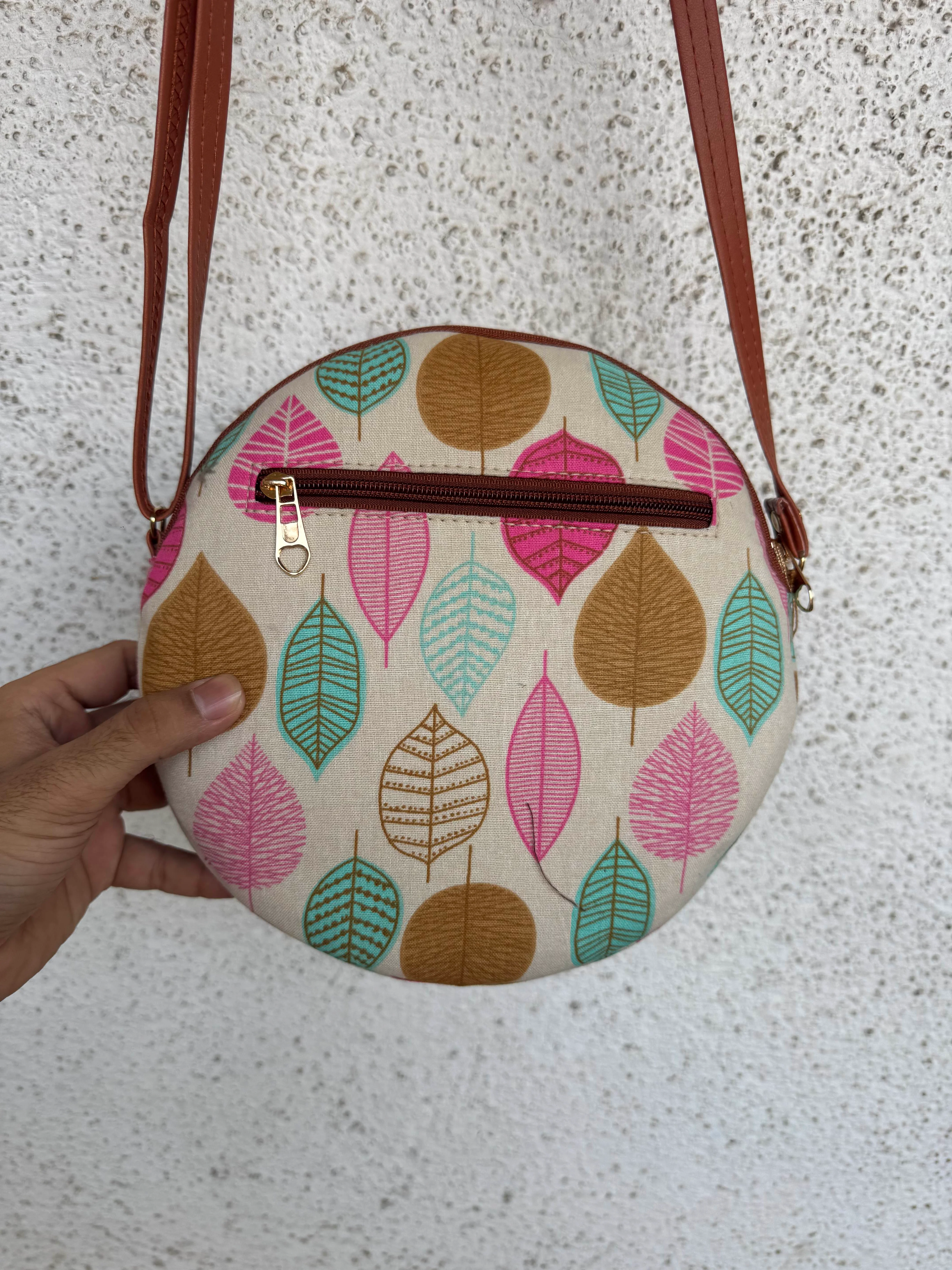 Beach Pink - Cute Round Sling bag - Image 3
