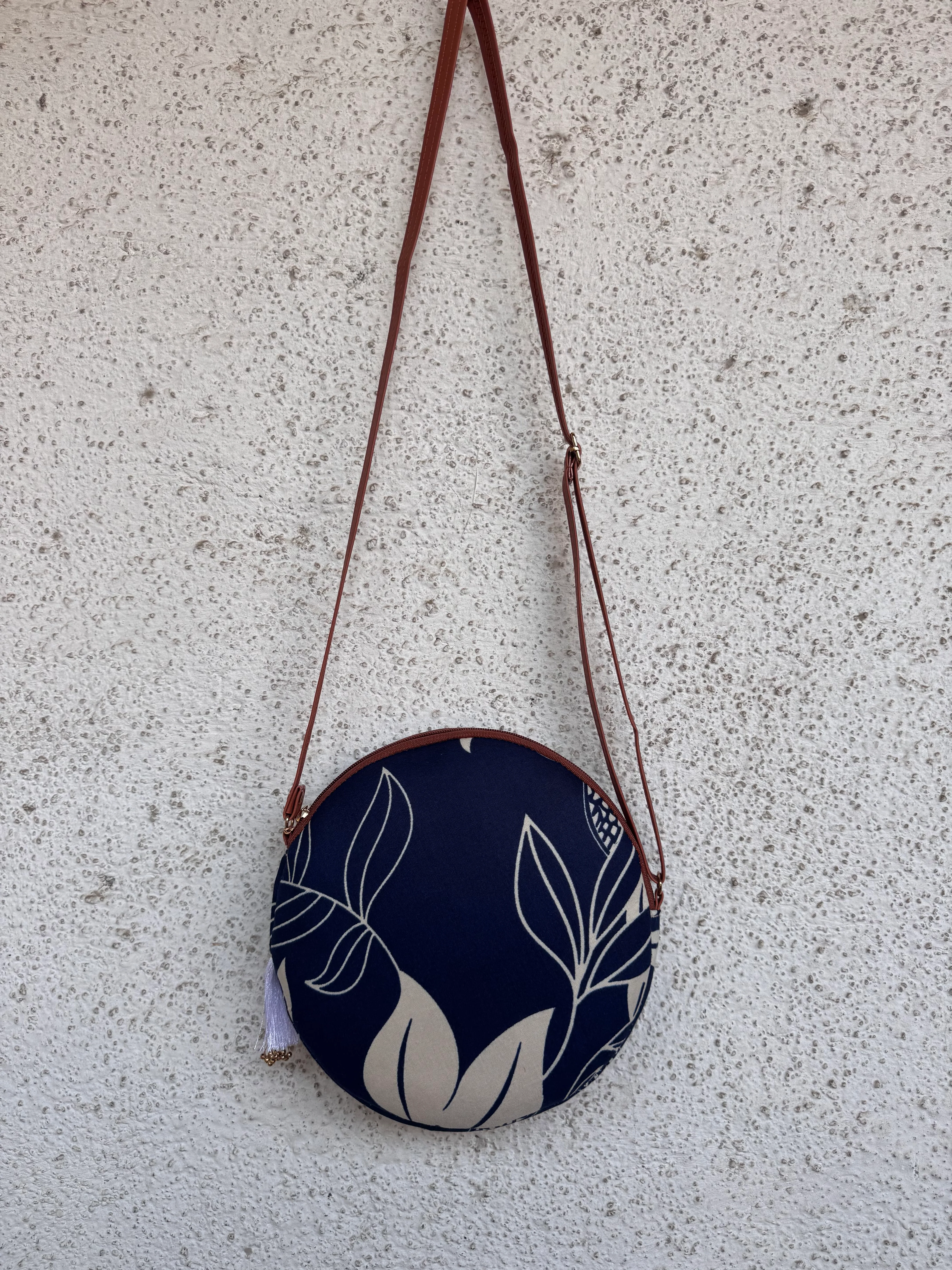 Lily Blue - Cute Round Sling bag - Image 2