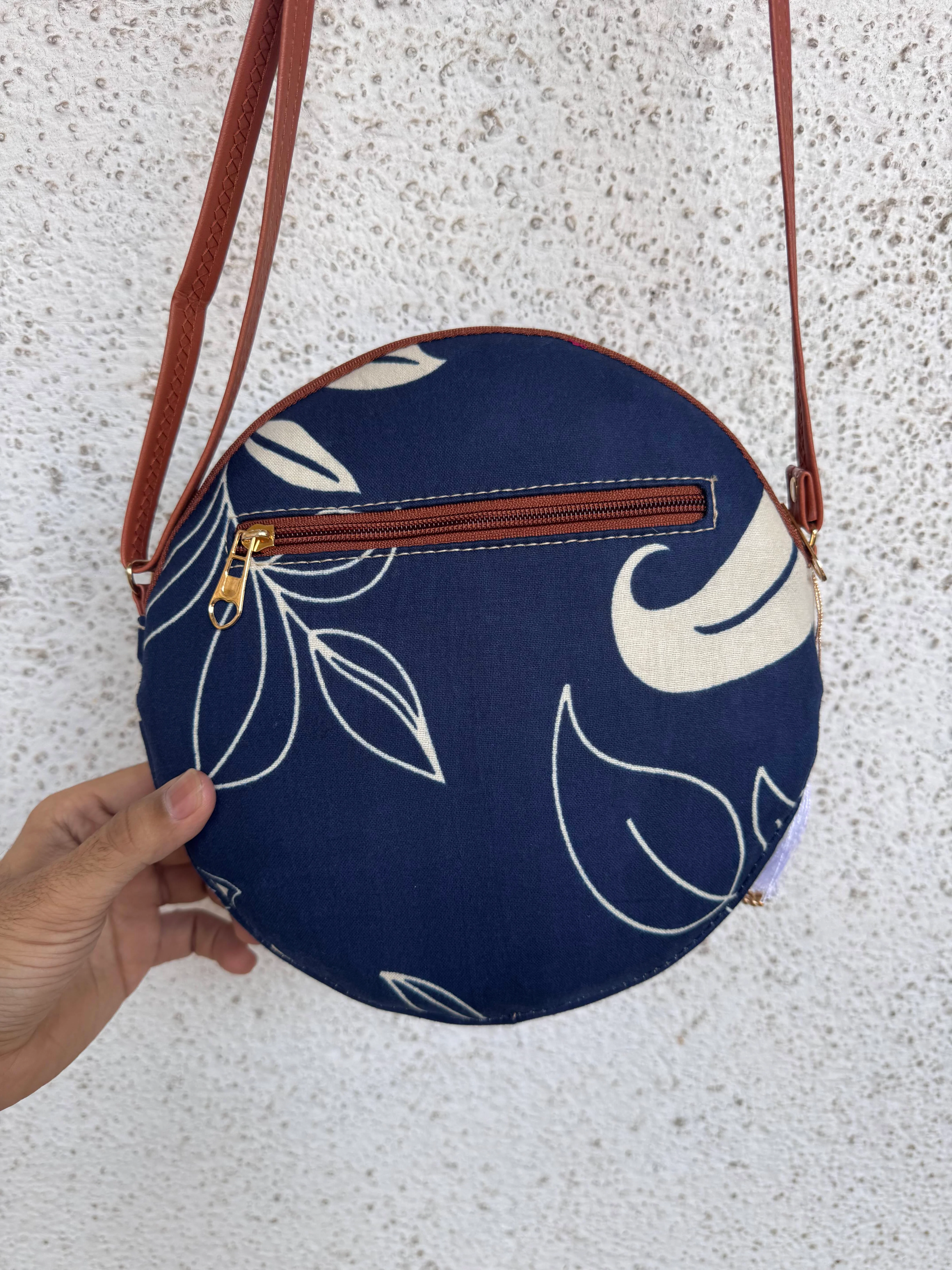 Lily Blue - Cute Round Sling bag - Image 4