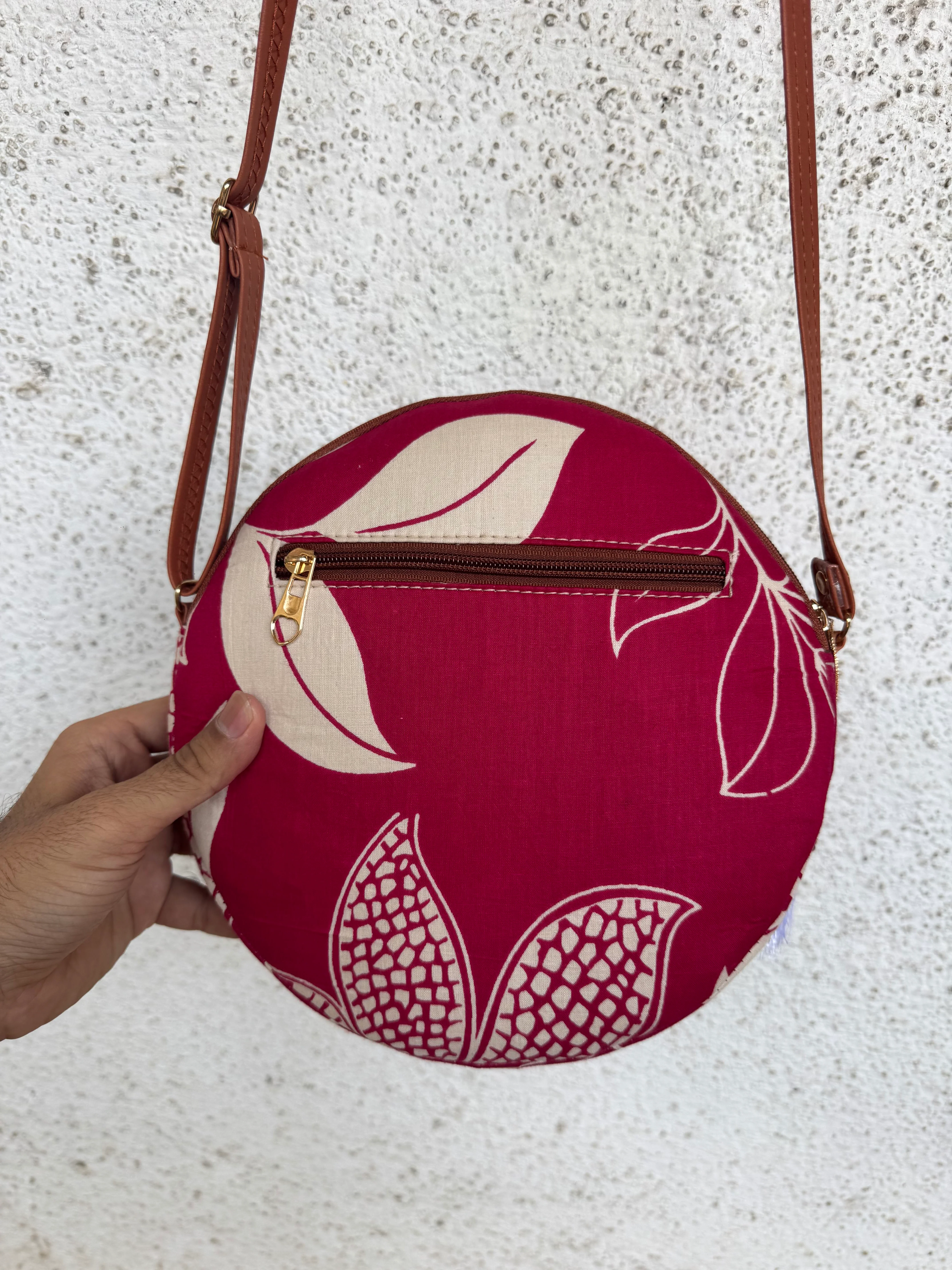 Lily Pink - Cute Round Sling bag - Image 3