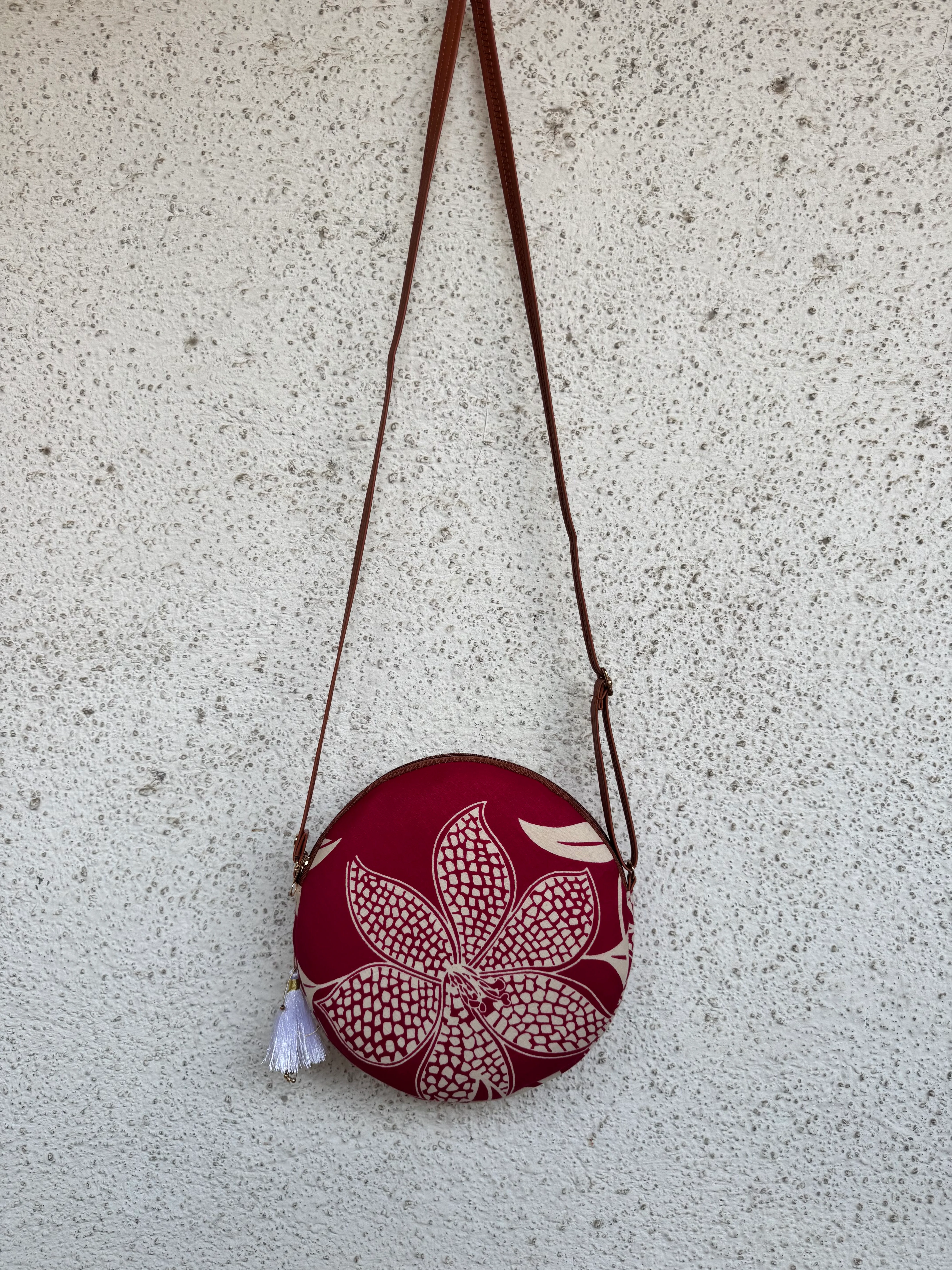 Lily Pink - Cute Round Sling bag - Image 4
