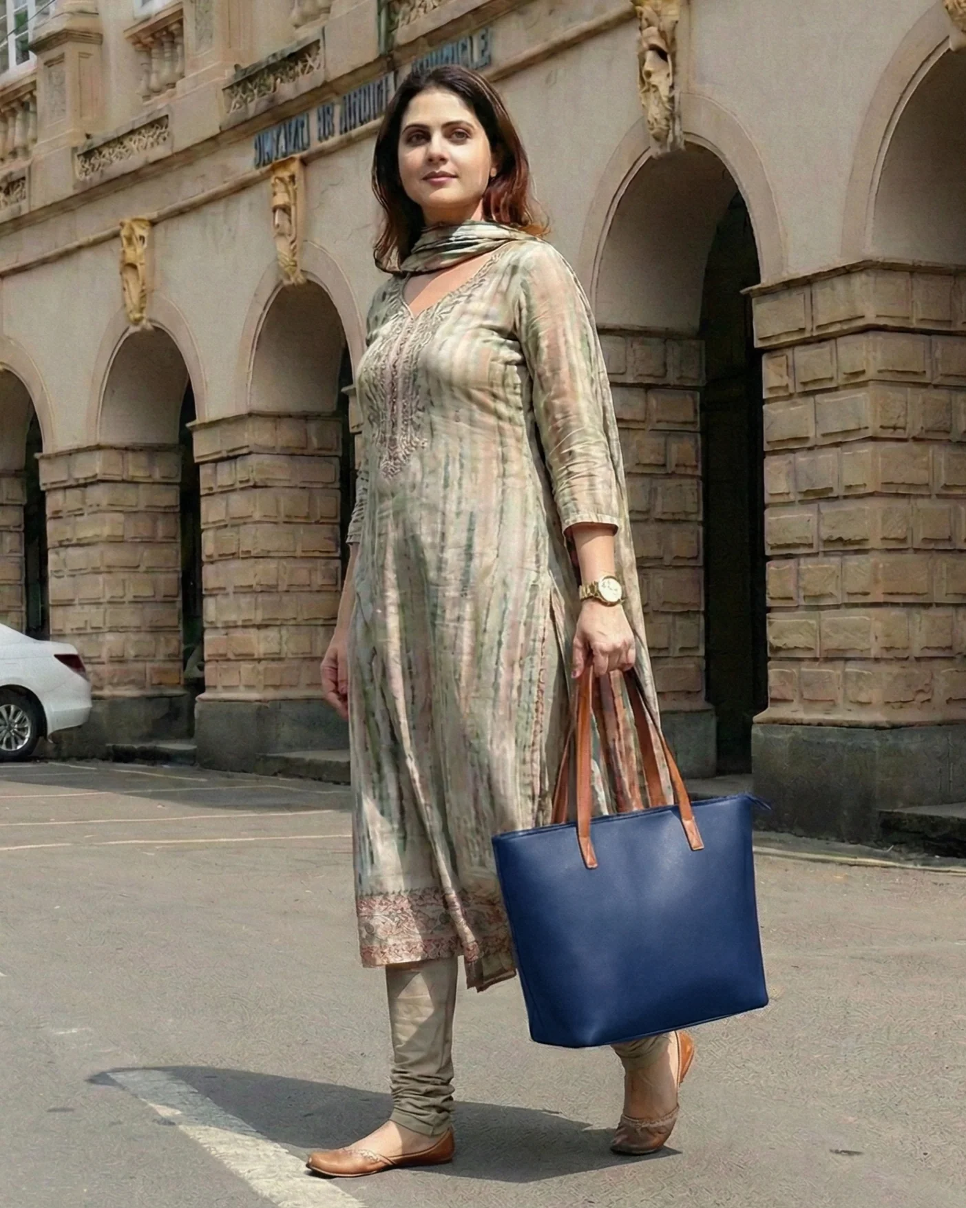 New Big Size Berlin Tote Bag - Blue - Image 4